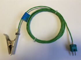 thermocuple-K-monte-sur-une-pince-crocodile-pour-la-mesure-de-temperature-de-contact-scaled-3.jpg